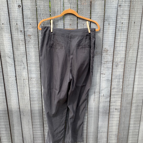 [Silence + Noise] High Waist Crop Pants Grey Sz. 12 - Picture 5 of 8